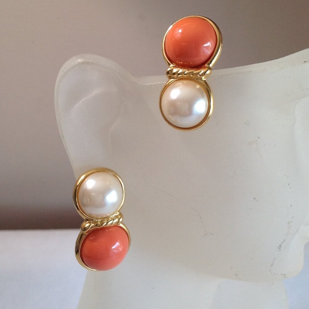 Vintage Joan Rivers Orange Creme Pearl Button Gold Tone Clip On Earrings